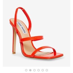 Steve Madden Grade Red Strappy Pumps